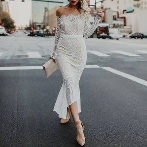 Vici Elegant Lace Trumpet Dress